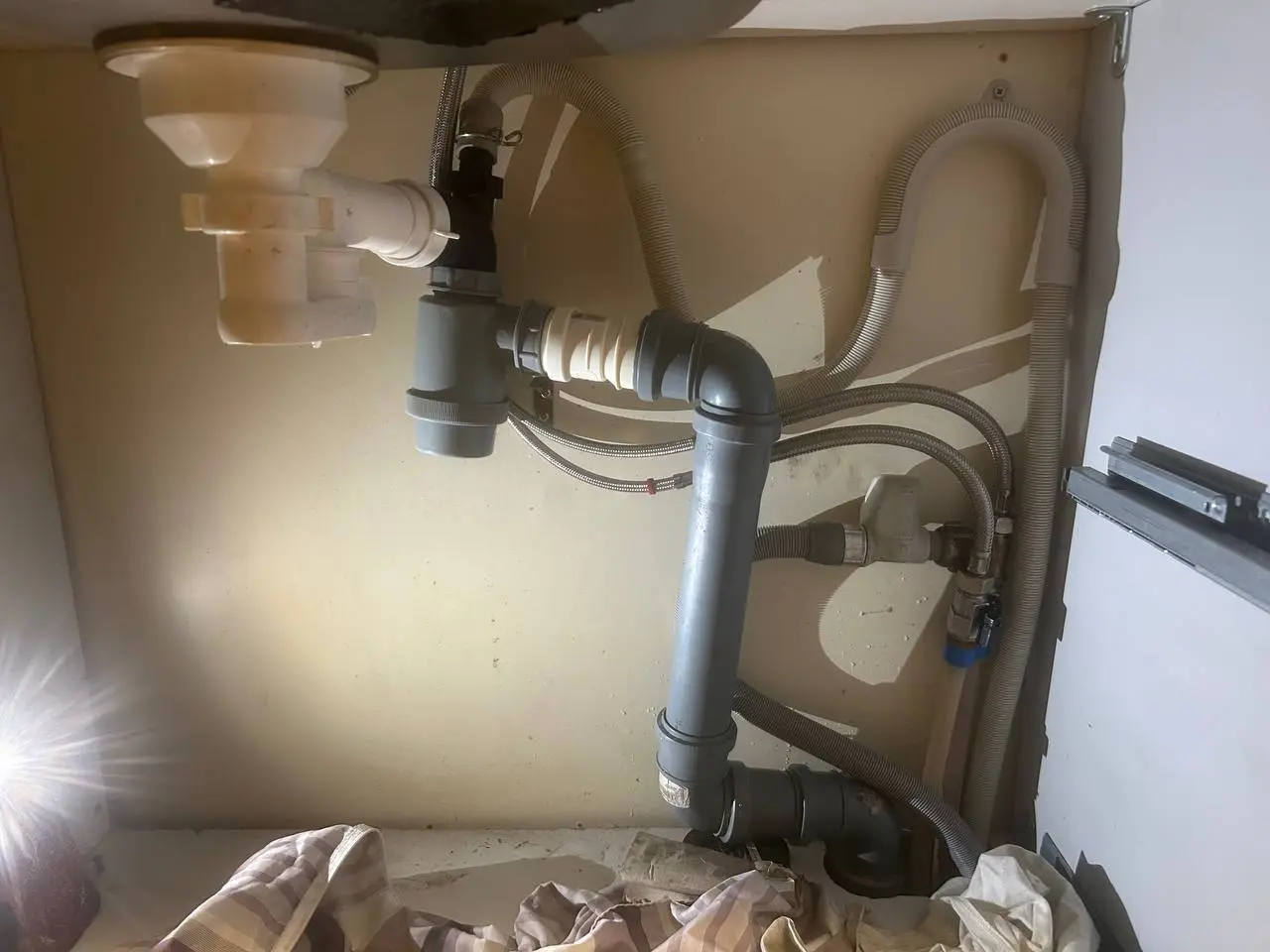 Toruabi tööd Tallinnas - Avarii toruabi ja sanitaartehnilised tööd remont